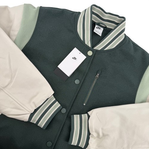 Nwt nike destroyer varsity - nike,
