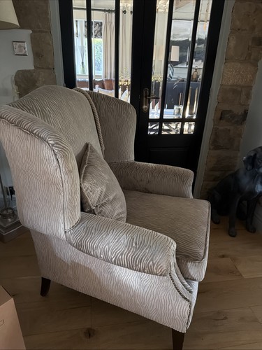 Excellent condition winged - excellent,