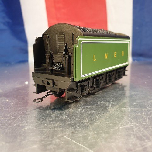 Hornby flying scotsman - flying,