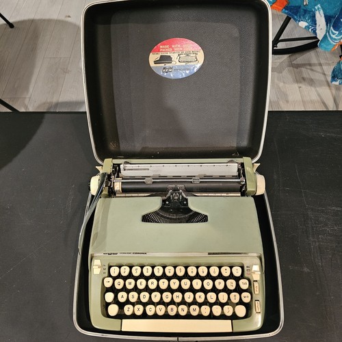 Vintage 1960s smith corona - vintage, smith-corona