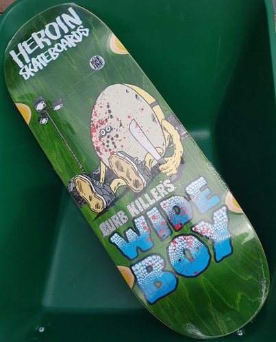 Heroin skateboards curb - heroin,