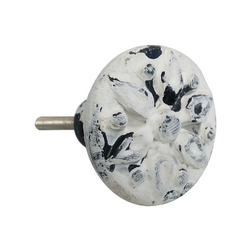 Distressed white vintage cast - white,