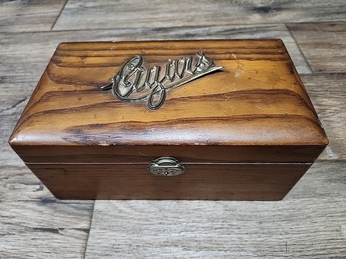 Vintage wooden cigar humidor - wooden,