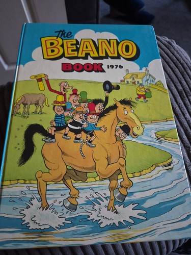 The beano book 1976 - beano,