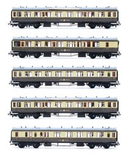 BACHMANN 'OO' GAUGE RAKE OF 5