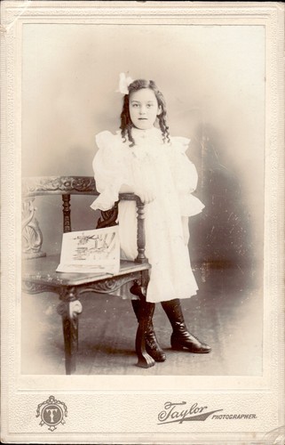 Girl bow chair book - chair, taylor