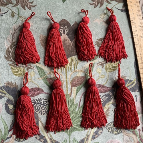 Set quality scarlet red - of,