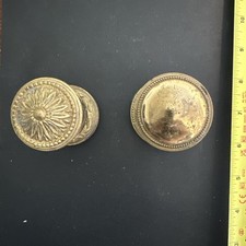 Brass door Knobs vintage x 2