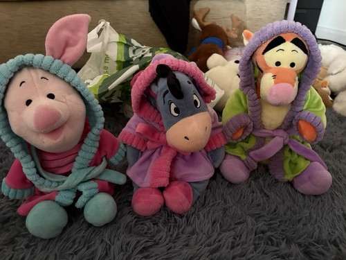 Winnie the pooh characters - pooh,