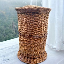 LAUNDRY BASKET WICKER RATTAN LAUNDRY BASKET STORAGE. 62cms TALL VGC