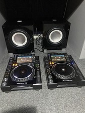 2x Pioneer CDJ 2000 NXS2