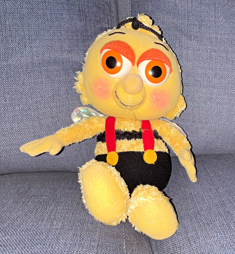Fifi and the - , bee