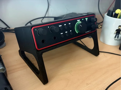 Focusrite scarlett 2i2 - scarlett, 4th