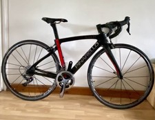 Pinarello Dogma F8 44cm -Shimano equipped road bike with Fulcrum wheels