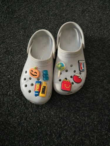 Crocs grey with jibits - , childs