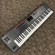 Roland FANTOM-07 76-Key Synthesizer Workstation Lightweight with Power Cable