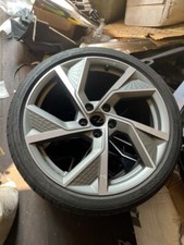 AUDI A3 S3 19" ALLOY WHEEL  8Jx19  - GENUINE 8Y0601025Q