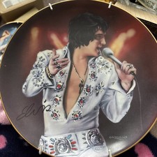 Elvis memorabilia. Set of 2