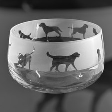 LABRADOR RETRIEVER Dog Frieze - 21cm Boxed Clear Crystal Glass Tapered Bowl