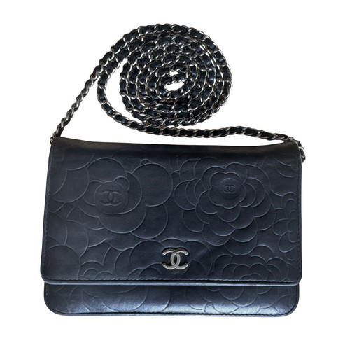 Chanel camellia black wallet - black,