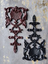 Vertical furniture pediment
