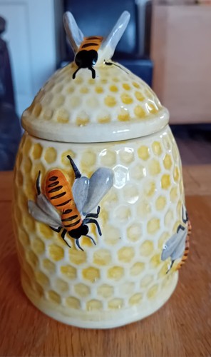 Beehive honey sugar pot - beehive,