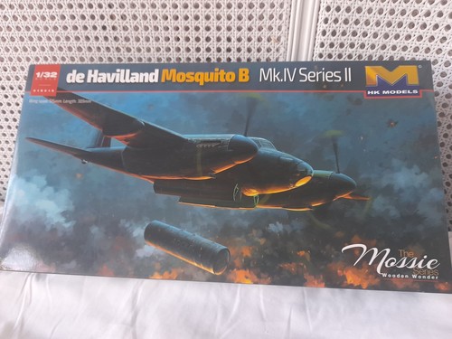 Hong kong models 1 - , 1/32