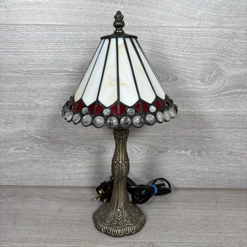 Tiffany style table lamp - lamp, beige