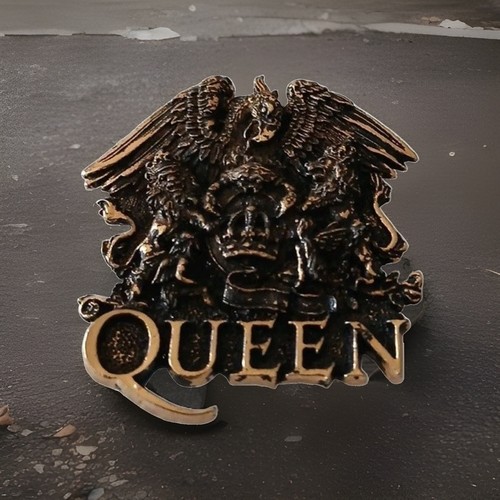 Vintage 1992 queen - queen, badge