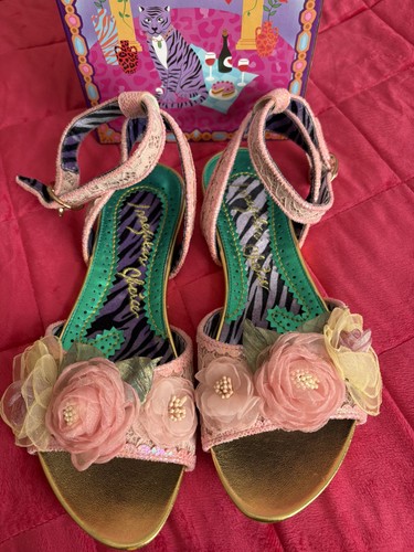 Irregular choice strike rose - choice,