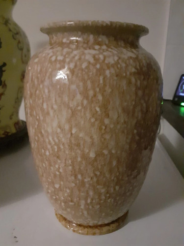 Vintage langley pottery - 8.5",