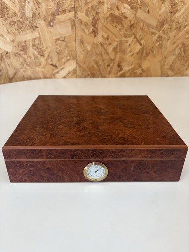 Lovely wooden angelo - lovely,
