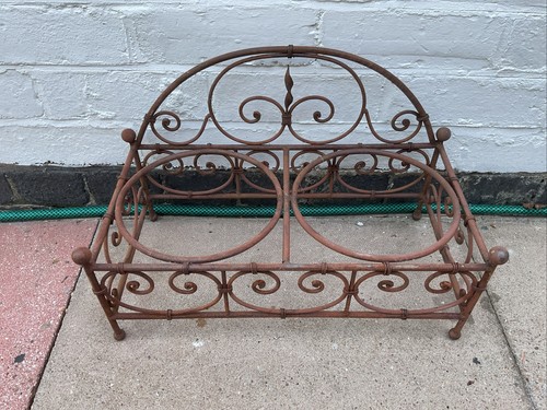 Wrought iron garden plant - iron,