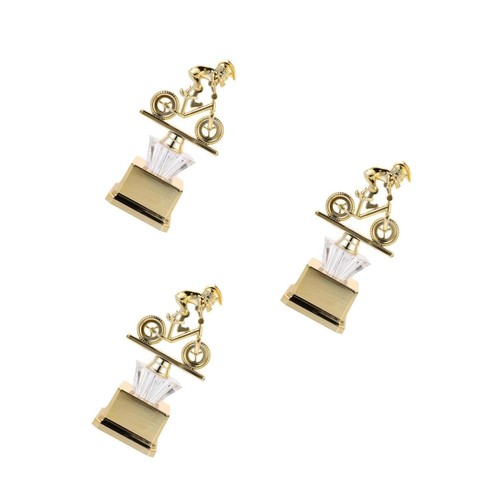 Small gold trophy cup - small,