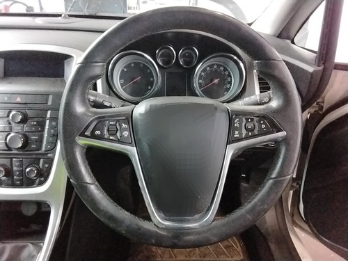 Steering wheel vauxhall astra - wheel,