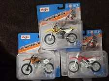 3-Maisto 2 Wheelers KTM 520