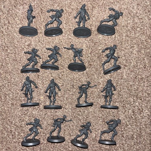 Runner zombie miniatures - zombie,