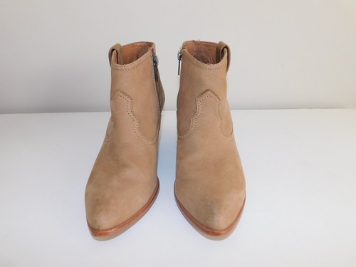 Frye boots size - 7, reina