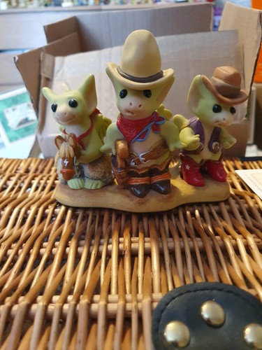 Pocket dragons three tough - dragons,