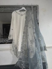 Pakistani 3 Pieces Suit Hand