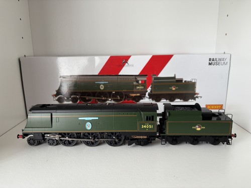 Hornby r3866 gauge battle - hornby,