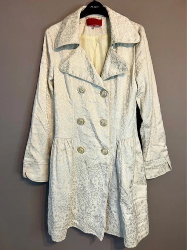 Lovely boutique quality ivory - lovely,