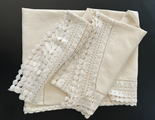 Vintage cream linen table - cream,