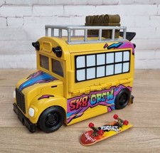 Tech Deck SK8 Crew Fingerboard Bus Toy Vehicle with Skateboard Playset Fold Out