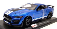Maisto 1/18 Scale Model Car