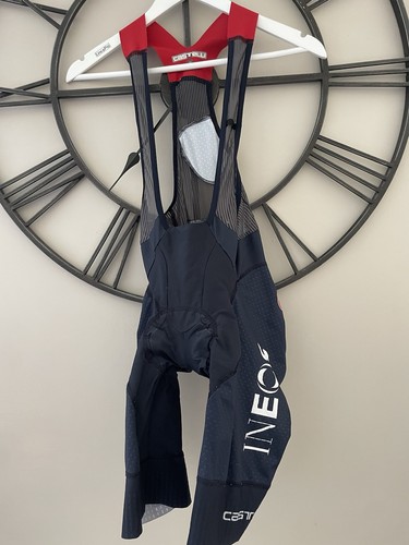 Ineos grenadiers pro team - ineos,