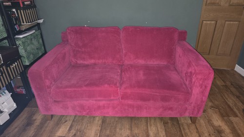 Sturdy hard wearing seater - wearing,