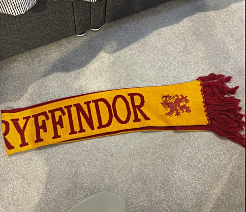 Harry potter gryffindor scarf - harry,