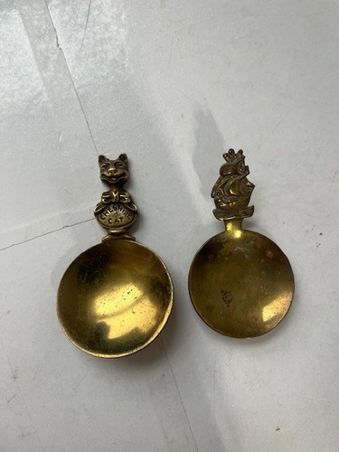 Vintage brass tea caddy - brass,