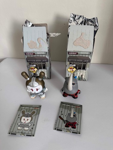 Kidrobot dunny huck - dunny, gee